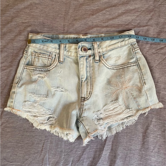 American Eagle Jean Shorts - Picture 4 of 13